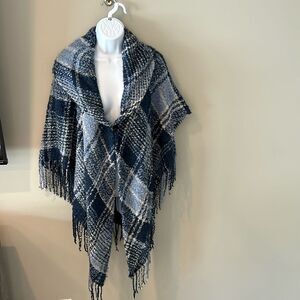 Women's Soft Plaid Leather Buckle Fringe Hem Poncho Size OSFM